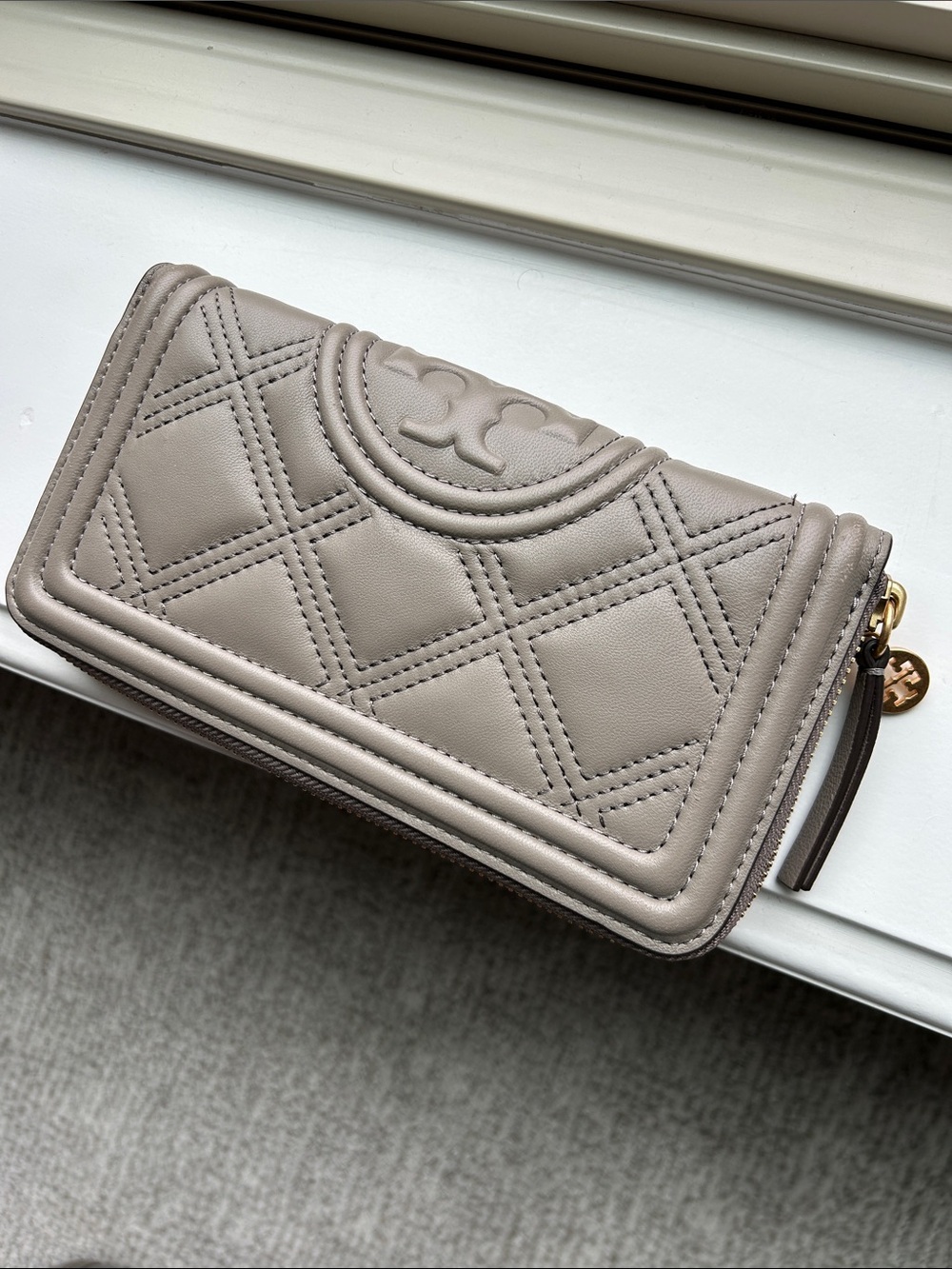 Tory Burch Fleming Zip Around Wallet